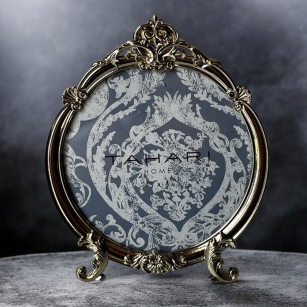 Metal Ornate Round Picture Frame Antique Style 4”x4” photo….